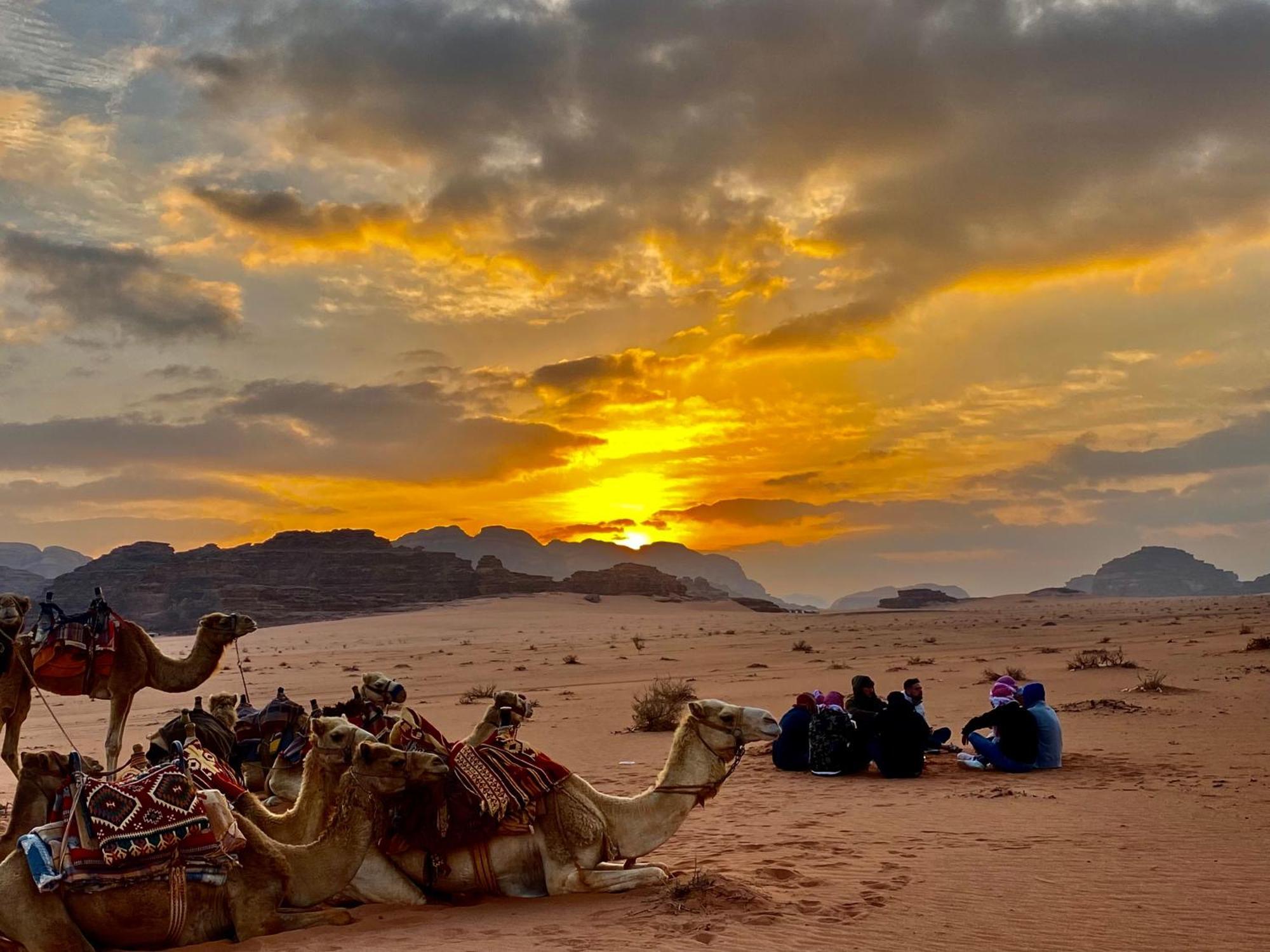 Rum Four Mountain Luxury Camp Wadi Rum Exterior photo