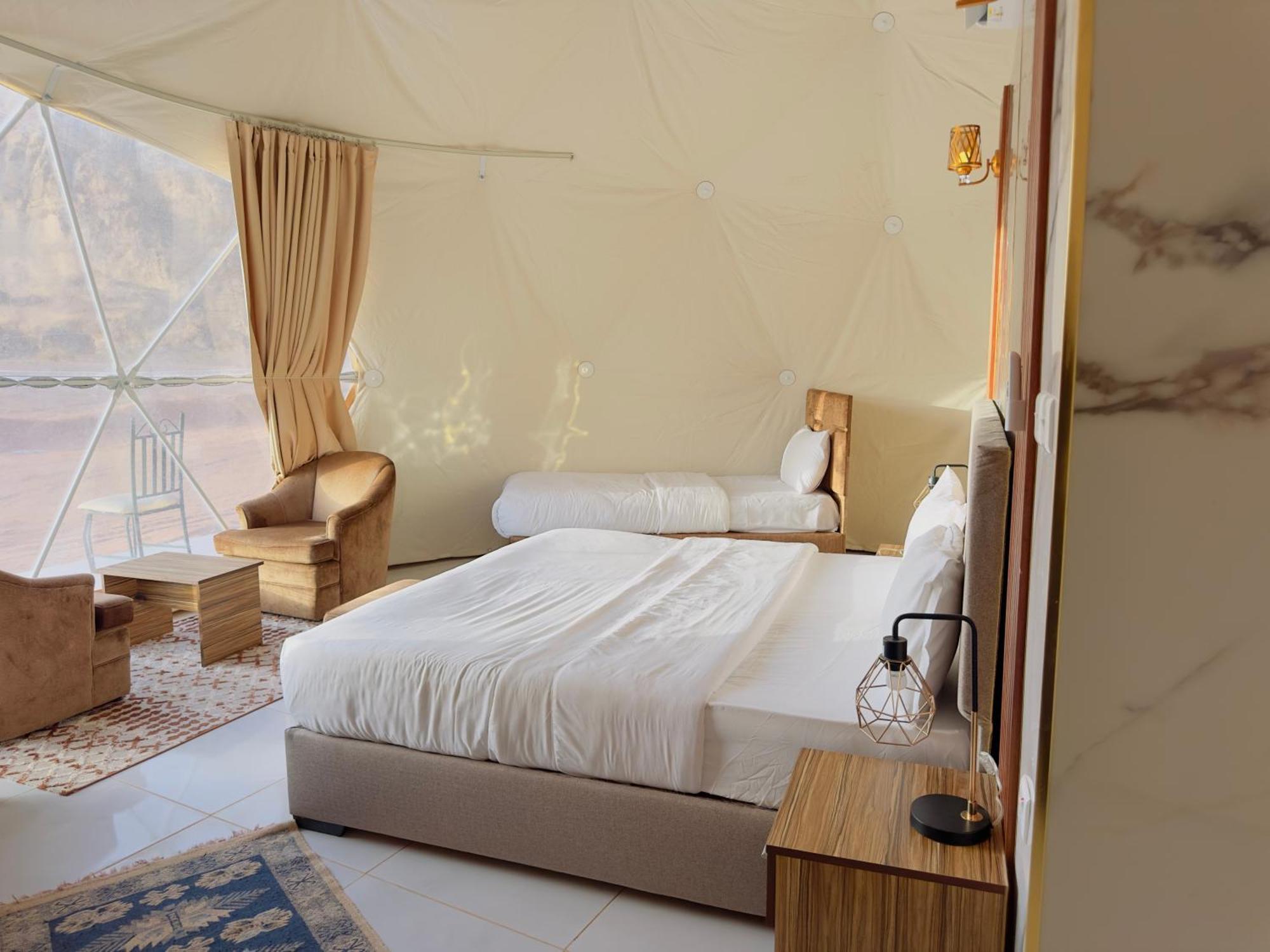 Rum Four Mountain Luxury Camp Wadi Rum Exterior photo