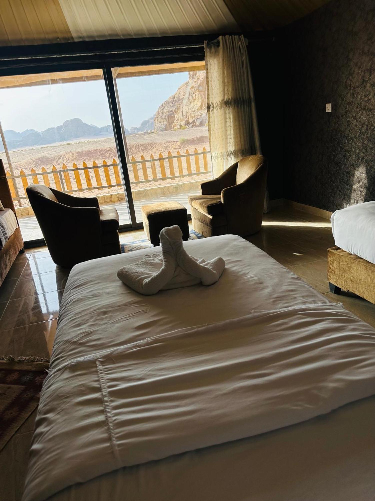 Rum Four Mountain Luxury Camp Wadi Rum Exterior photo